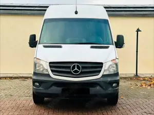 Mercedes-Benz Sprinter Bild 2