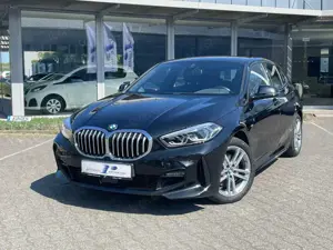 BMW 118 i M-Sport  Aut. Navi CarPlay Teilleder PDC Bild 2