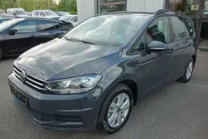 Volkswagen Touran Comfortline 7 Sitzer AHK