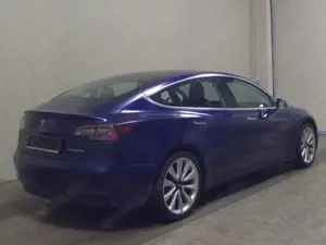 Tesla Model 3 Bild 5