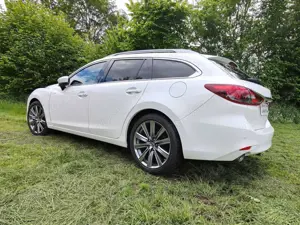 Mazda 6 6 Kombi Diesel Kombi SKYACTIV-D 184 Drive i-ELOOP Sports-Line Bild 4