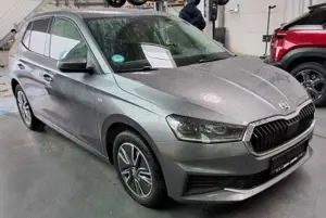 Skoda Fabia Tour *DSG*1.Hd*VCP*PDC*LED*Navi*Kamera*