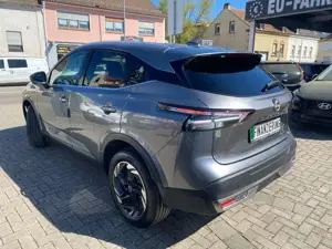 Nissan Qashqai Xtronic+NAVI360°KAMERA*Teilleder*Winterpaket Bild 5