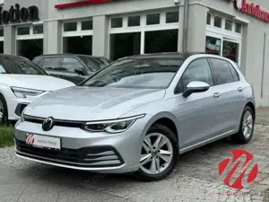 Volkswagen Golf VIII Life 2.0 TDI SCR DSG Pano Navi LED ACC