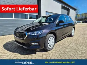 Skoda Fabia 1.0 TSI 95PS Selection 5-türig Rückf.Kamera Par...