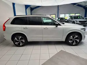 Volvo XC90 R Design Recharge Pilot | BLIS | AHK Bild 5