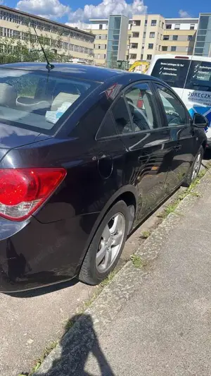 Chevrolet Cruze 1.6 LS 113 PS -2009- Tüv 06/2027 Bild 5