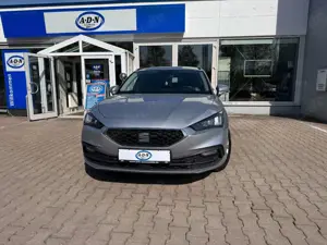 SEAT Leon Sportstourer 2.0 TDI Style 1.Hand*8fach