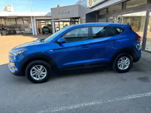 Hyundai TUCSON blue Advantage 2WD