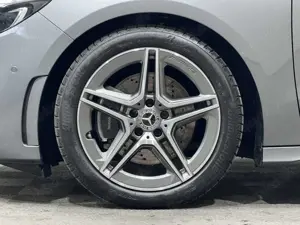 Mercedes-Benz B 220 d AMG Line Advanced Plus+Distro+Fahrassist Bild 3