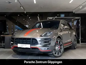 Porsche Macan Turbo mit Performance Paket Standheizung