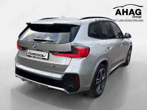 BMW X1 sDrive20d M Sport Pano ACC 360° H/K Aktivsitz Bild 4