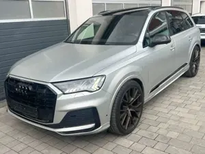 Audi Q7 50 TDI Pano. S line 22" Allradlenkung Raute