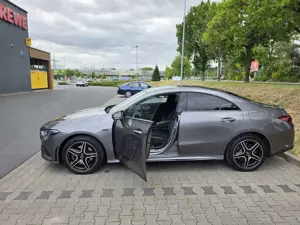 Mercedes-Benz CLA 250 e 8G-DCT AMG Line