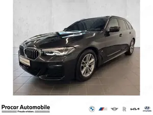 BMW 520 d xDrive Touring M Sport HUD PANO ACC RFK NAVI LED