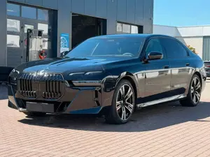 BMW 740