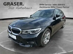BMW 330 e xDrive Sport Line Touring AHK Head-Up Laser ACC