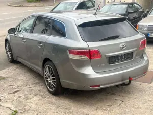 Toyota Avensis Bild 3