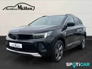 Opel Grandland Elegance 1.2 Turbo Autom. +Matrix+Alcantara+Kamera