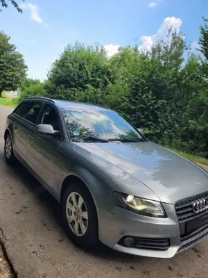 Audi A4 Avant 2.0 TDI DPF Ambition Bild 3