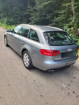 Audi A4 Avant 2.0 TDI DPF Ambition Bild 5