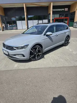 Volkswagen Passat 2.0 TDI SCR DSG "Exclusive",