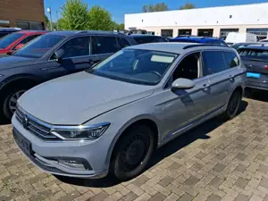 Volkswagen Passat Variant Business IQ-LED Matrix Kamera AHK