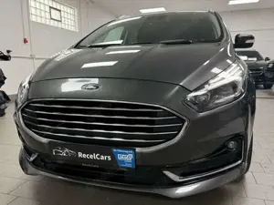 Ford S-Max S-MAX 2.0 Titanium*AHK*LED*RFK*STANDHZG*1.HAND*
