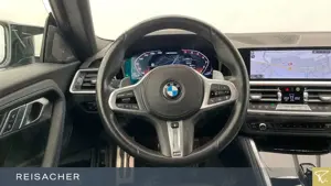 BMW 240 Bild 5
