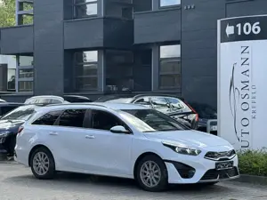 Kia Ceed / cee'd Plug-in Hybrid Vision   Sortimo Regalsystem