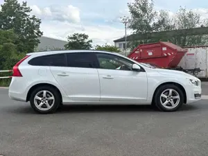 Volvo V60 Linje Business *Leder*Kamera*Xenon*SD*Navi* Bild 5