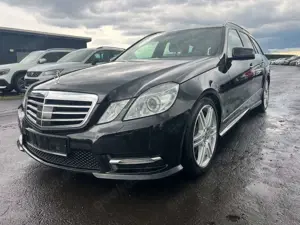 Mercedes-Benz E 350 E T-Modell AMG Pano Kamera Navi Xenon AHK Bild 3
