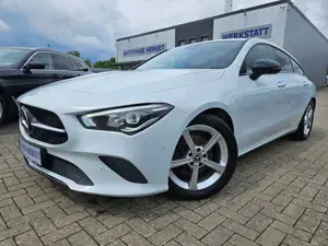Mercedes-Benz CLA 200 7G-DCT Progressive