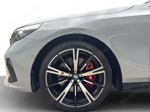 BMW 540 d xDrive Touring M Sportpaket Bild 3