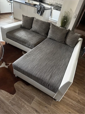 Couch Sofa Wohnlandschaft  grau Strick weiss Kunstleder 