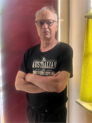 Hallo solo Oma wirst von Mir jüngeren Mann gern gesucht aus Berlin 