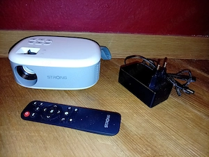 STRONG N1 HD Home Mini Video Projektor mit Fernbedienung TV Film