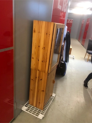 Vitrine und Schrank Bild 2