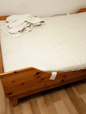 Bett mit Matratze Bild 3