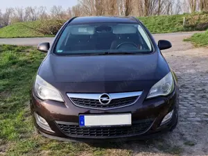 Opel Astra Astra Sports Tourer 1.4 Turbo Sports Tourer Design Edition