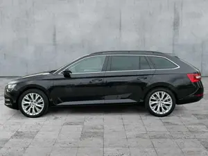 Skoda Superb Combi 2.0TDI DSG AMBITION LED+NAV+ACC+SHZ Bild 4