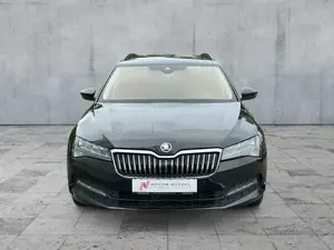 Skoda Superb Combi 2.0TDI DSG AMBITION LED+NAV+ACC+SHZ Bild 3