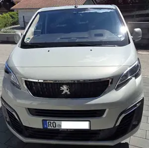 Peugeot Traveller