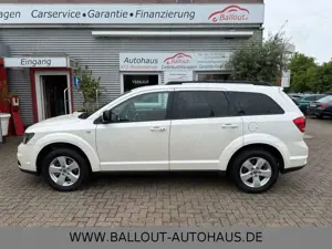 Fiat Freemont Black AWD*7-SITZER*KLIMA*CAM*AHK*TEMP*