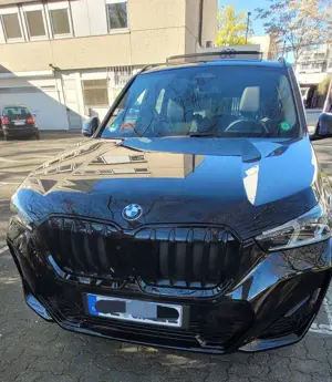 BMW X1 X1 +Blackline+ +M Paket+ +Automatik+ +AHK+ +Panoramadach+ +++++Vollausstattung+++++ Bild 4