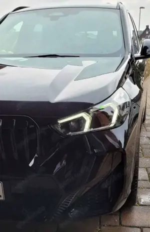 BMW X1 X1 +Blackline+ +M Paket+ +Automatik+ +AHK+ +Panoramadach+ +++++Vollausstattung+++++ Bild 2
