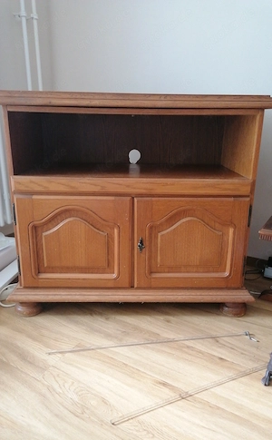 Fernseh schrank