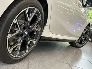 BMW 120 M SportDesign 360°Kamera HuD H/K DA Lenkradhzg Bild 3