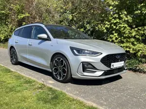 Ford Focus Turnier ST-Line X *NEUZUSTAND* 18 Zoll *