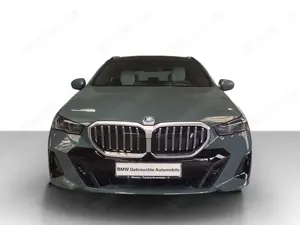 BMW i5 eDrive40 M Sport LED+/360/iGlow/PANO/LHZ/S-Lü